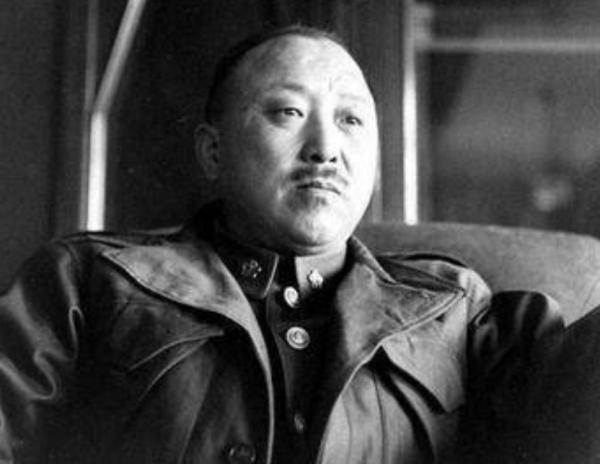 1955年“戰犯”衛立煌返回大陸,為何驚動六大元帥親自作陪? 1955年“戰犯”衛立煌返回大陸,為何驚動六大元帥親自作陪?