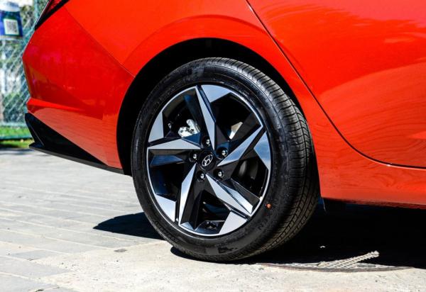 基於i-GMP平臺打造，軸距2720mm！詳細解讀第七代伊蘭特