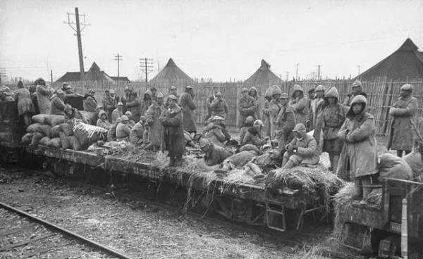 郭汝瑰講解作戰計劃，杜聿明怒罵：你想把我們送給共軍嗎