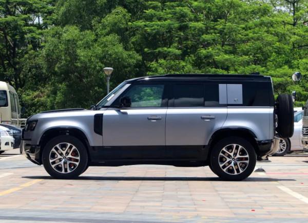 硬派越野也玩智慧化,22款路虎衛士110、牧馬人該選誰? 硬派越野也玩智慧化,22款路虎衛士110、牧馬人該選誰?