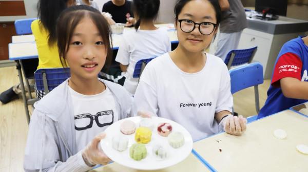 巧手製月餅 書香溢滿堂——奚仲中學開展慶中秋之手工月餅製作活動