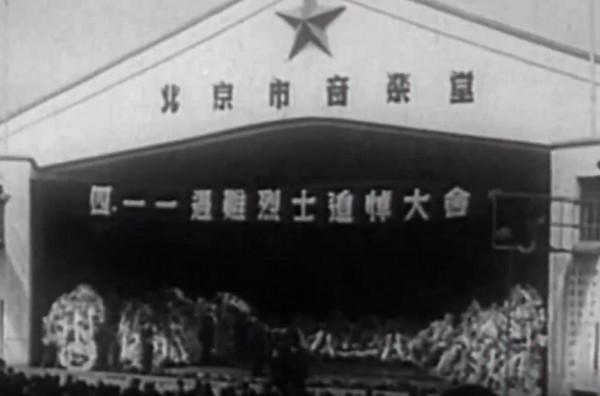 1956年毛澤東的專機中途失聯，死裡逃生後，毛澤東：胡萍是個人才