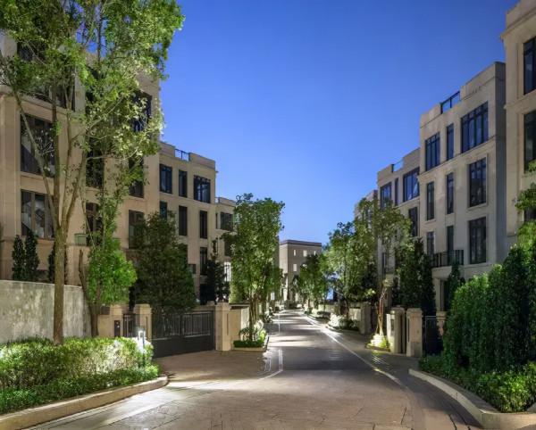 123.6萬一平！“亞洲新樓王”買家是她！年僅29歲