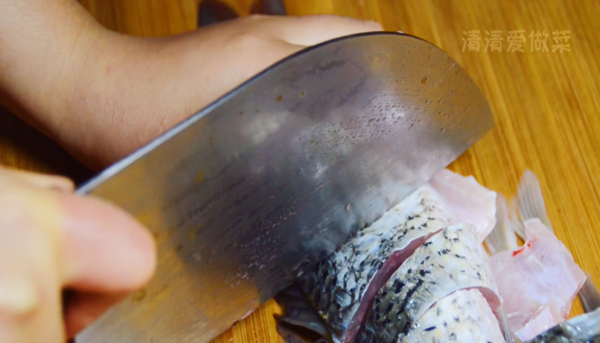 不加一滴水的砂鍋魚你吃過嗎?30年老配方,肉質鮮嫩並且無腥味 不加一滴水的砂鍋魚你吃過嗎?30年老配方,肉質鮮嫩並且無腥味