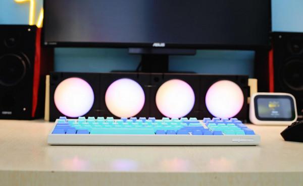 畢業級鍵盤，大L藍芽無線荷本配色 Leopold FC980MBT