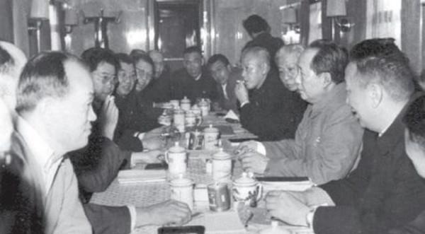 點將林彪、粟裕不成,陳毅請纓被拒,抗美援朝司令員為何是彭德懷 點將林彪、粟裕不成,陳毅請纓被拒,抗美援朝司令員為何是彭德懷