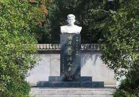 抗美援朝，18歲小戰士孤身一人打退美軍9次衝鋒，擊斃30名美軍