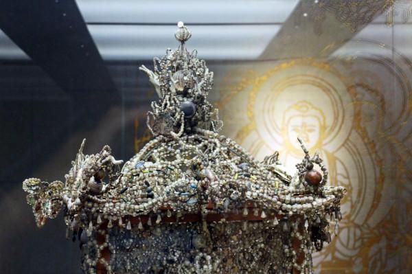 在朝陽北塔博物館展出的從天宮、地宮及附近出土的部分文物