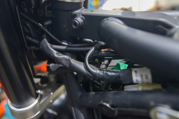 拆拆看-高金GK500 高規格但並不完美