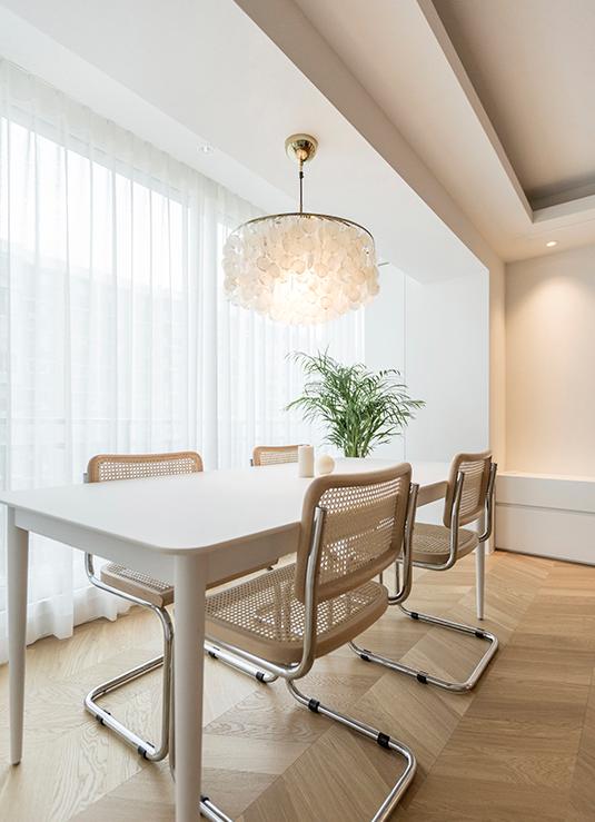 三十而立買下人生第一套房，145㎡一人一狗，保持乾淨獨立的生活