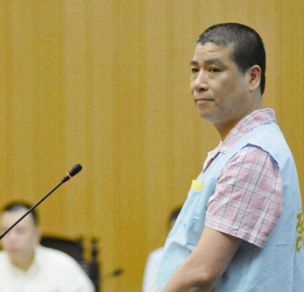 溫州女富豪胡潔：前夫由司機變鉅貪，二婚嫁周立波，大方送保時捷