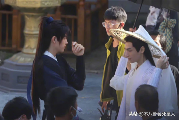 看著高,實際矮!8位男星身高迷惑,合照踮腳就輸了 看著高,實際矮!8位男星身高迷惑,合照踮腳就輸了