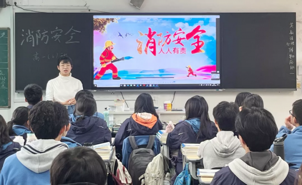 從陸戰隊女兵到班主任，這誰不服啊