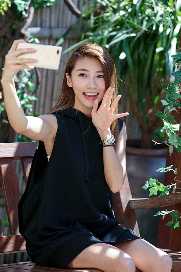 和程曉玥恩愛3年的鄭愷，為何轉身娶了戀愛僅1年的苗苗？