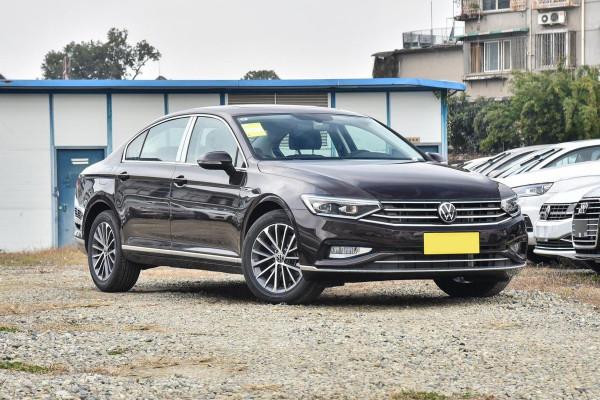 20萬預算不一定看凱美瑞，這三款中型車同樣是精品，優惠還不低