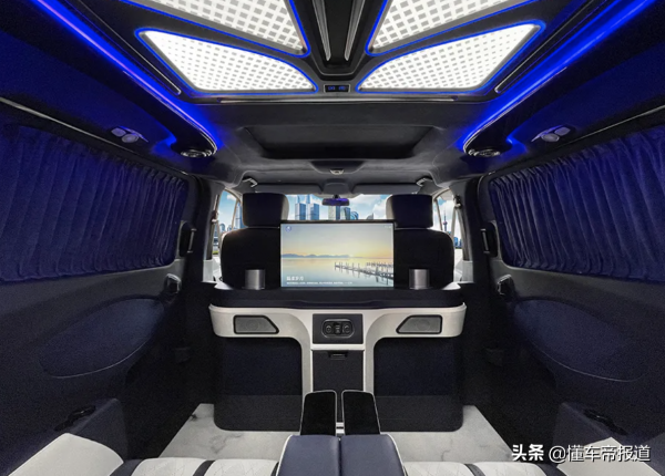 新車 | 售價或超30萬，豪華感不輸豐田埃爾法，曝福特途睿歐四座版