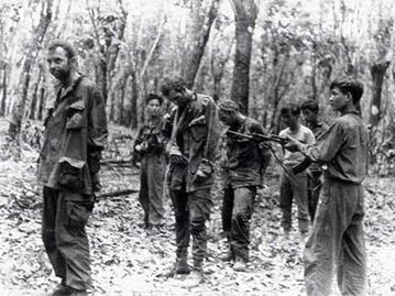 美越戰爭中，越南怎麼對美軍戰俘的，美國戰俘又有怎樣的遭遇？