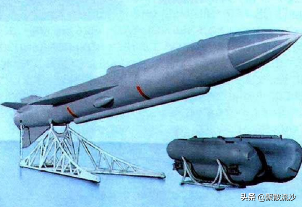 8500噸的潛艇，裝備10枚導彈，造價趕上5艘94000噸的核航母