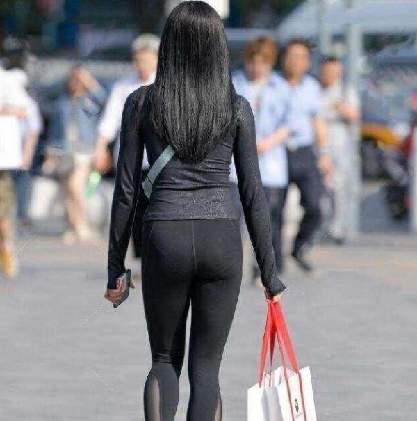 時尚帥氣的瑜伽褲穿搭年輕有品位,氣質出眾 時尚帥氣的瑜伽褲穿搭年輕有品位,氣質出眾