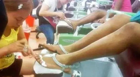 過氣網紅的窘境：無一技之長、盲目膨脹，熱度榨乾後資本一鬨而散