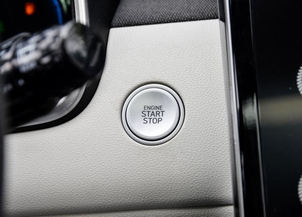 第五代途勝L,除了燈光漂亮,動力也拔尖,跑山路不飄 第五代途勝L,除了燈光漂亮,動力也拔尖,跑山路不飄