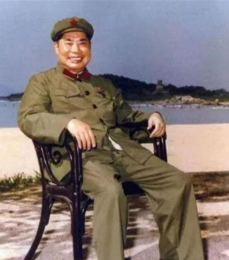 1983年鐵道兵撤編,司令員和政委清一色開國上將,他們去哪了? 1983年鐵道兵撤編,司令員和政委清一色開國上將,他們去哪了?