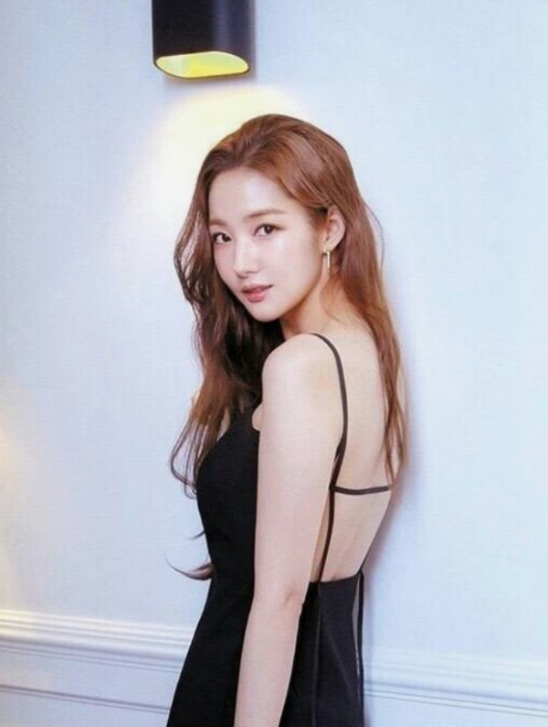 樸敏英 城市獵人裡的娜娜,做事幹脆的金秘書,你喜歡她嗎 樸敏英 城市獵人裡的娜娜,做事幹脆的金秘書,你喜歡她嗎