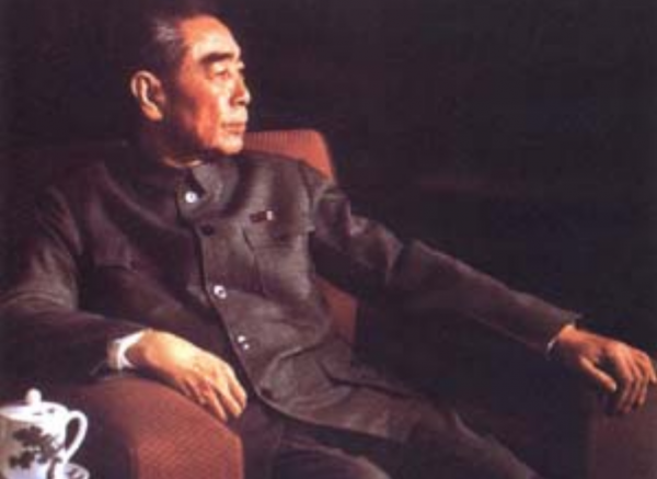 1956年,陳賡帶一少年來到中南海,鄧穎超:終於見到自己的孩子了 1956年,陳賡帶一少年來到中南海,鄧穎超:終於見到自己的孩子了