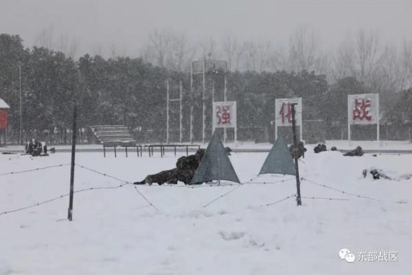 虎年第一個工作日，雪中練兵