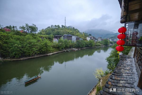 秀山，與鳳凰古城齊名的邊城，秀的不僅是山