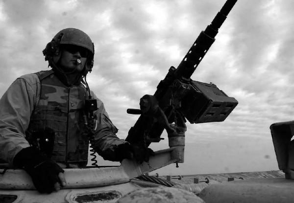 世紀名槍美國勃朗寧M2HB重機槍，上能對空，下能對地