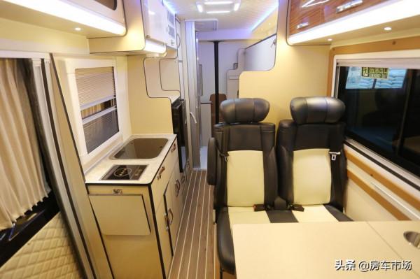 2&period;8T動力猛 6at操控精 每公里6毛夠省！最新2022款歐睿房車升級下線