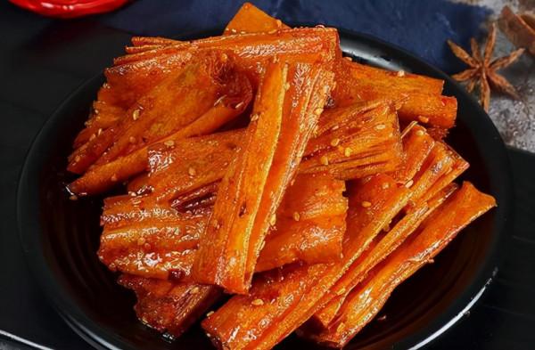 皺紋喜歡的食物，不少女性還在吃，醫生：這4樣東西及時“住嘴”