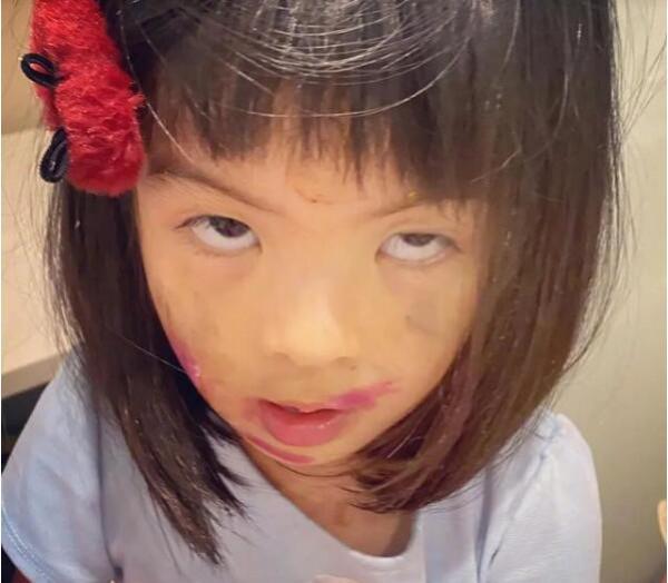 寶寶迎來“可怕2歲”,進入性格成長關鍵期,用對方法讓娃變優秀 寶寶迎來“可怕2歲”,進入性格成長關鍵期,用對方法讓娃變優秀