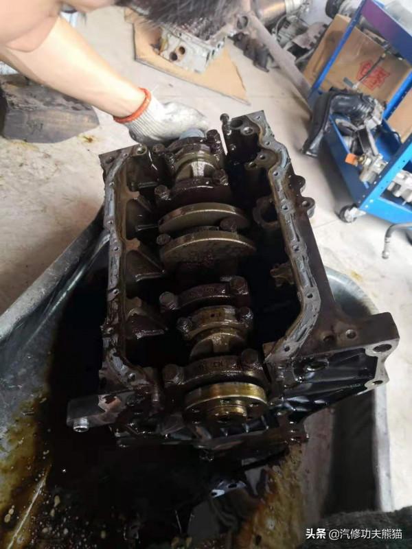 大眾高爾夫1.4T差點開報廢，燒機油、燒防凍液、缺缸大修一次解決