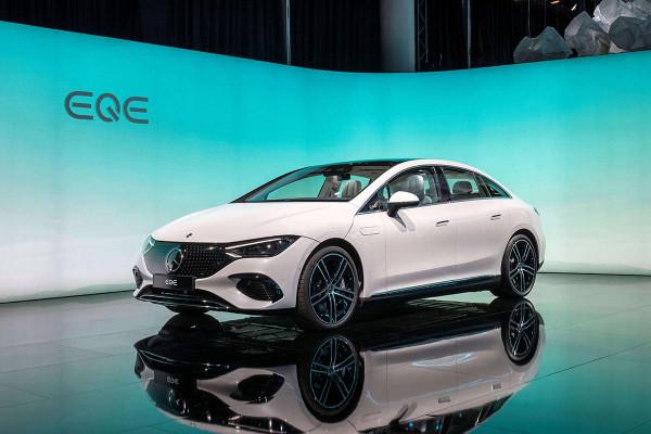 2021回顧系列——賓士品牌關鍵詞 強化豪華定位，迎來EQ之年