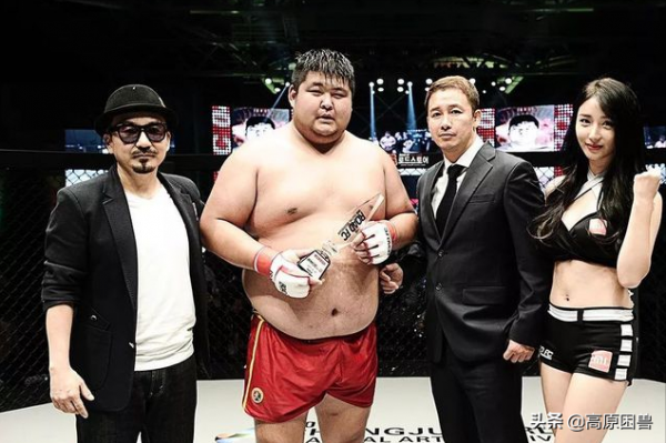 別小看胖子！功夫熊貓聽過沒？他血洗賽場，揚威海外