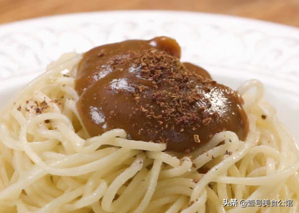 在家來一碗美味的麻醬拌麵,鮮香爽口,解饞營養,吃一次念念不忘 在家來一碗美味的麻醬拌麵,鮮香爽口,解饞營養,吃一次念念不忘