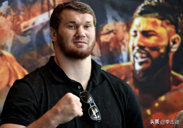 從未讓對手熬過7個回合的重量級新星,明年1月大戰2.02米的巨漢 從未讓對手熬過7個回合的重量級新星,明年1月大戰2.02米的巨漢