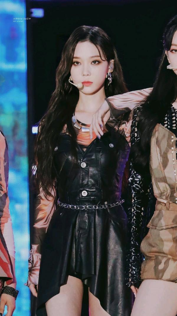 2021女團品牌個人評價年榜TOP10，粉墨全員入榜，aespa兩人在榜