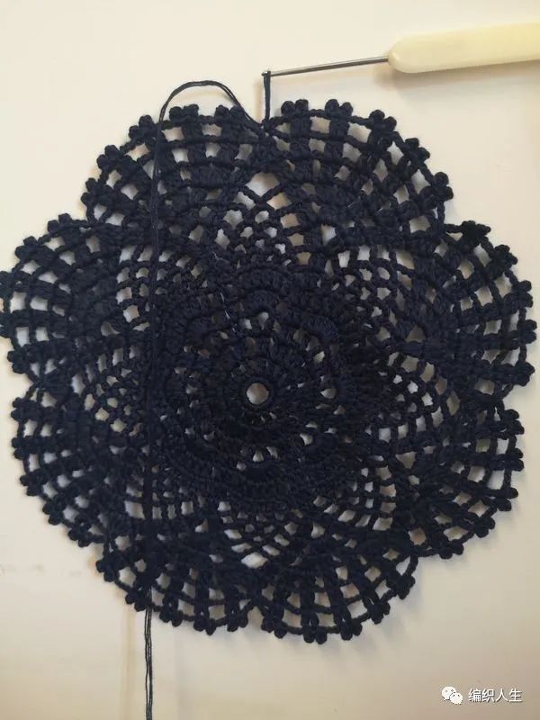 用編織給生活增添一點精緻，實用鉤針杯墊鍋墊（有編織圖解）