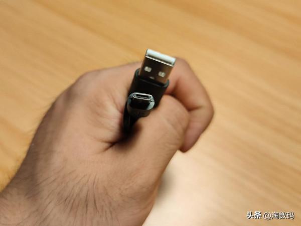 國貨內卷無情:¥13塊9的CNC鋁合金無線充電靜音滑鼠拆解曬單簡評 國貨內卷無情:¥13塊9的CNC鋁合金無線充電靜音滑鼠拆解曬單簡評