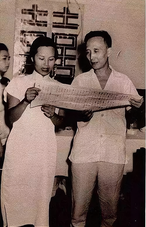 郭沫若用4字罵魯迅，魯迅加1字回懟，道出了郭沫若一生