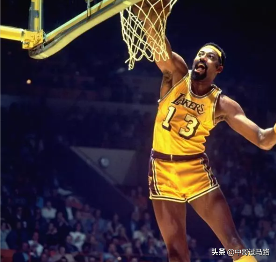 那些讓NBA改變規則的球星，姚明、易建聯均上榜