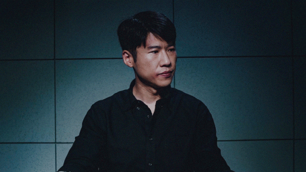 最“醜”星2代王驍：他憑什麼上位？