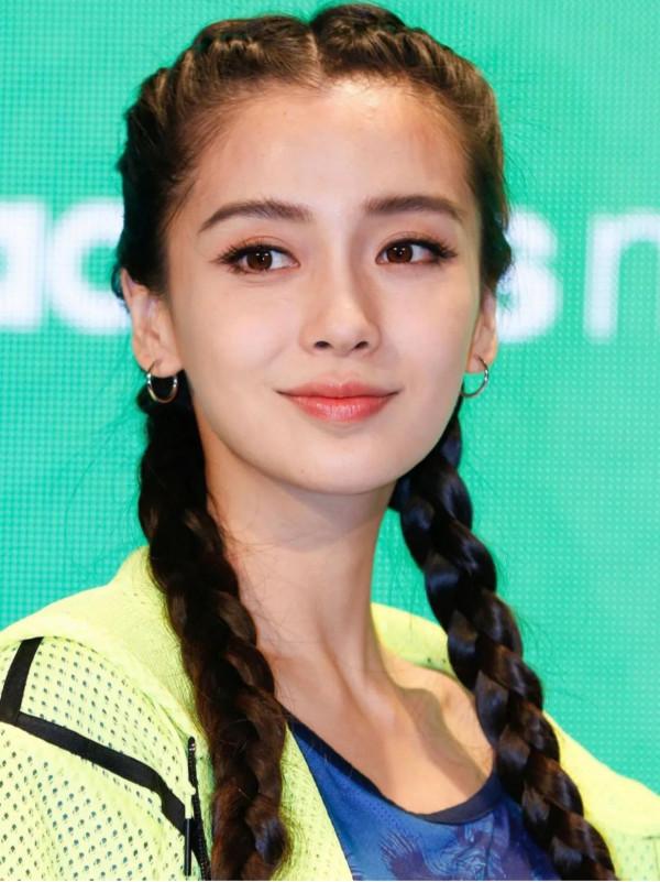 女明星懟臉無美顏心美得生動真實，這組照片真的讓人看到了