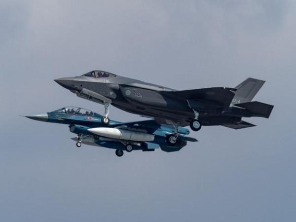 日本疑似墜海F15身份確定，前艙是假想敵司令，飛機塗有老虎條紋