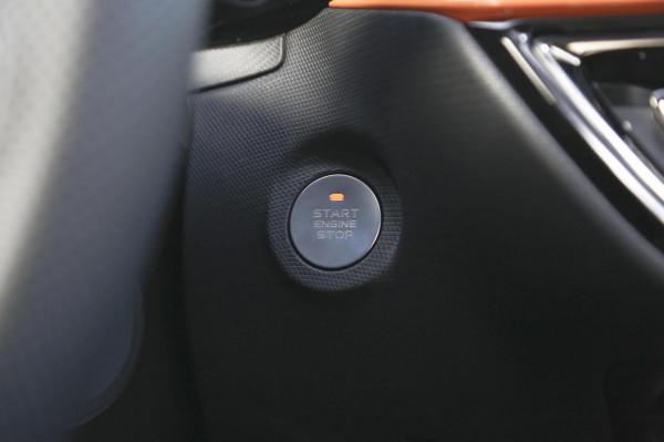 自駕遊開長安歐尚X5就行，動力充沛、油耗經濟、空間寬裕