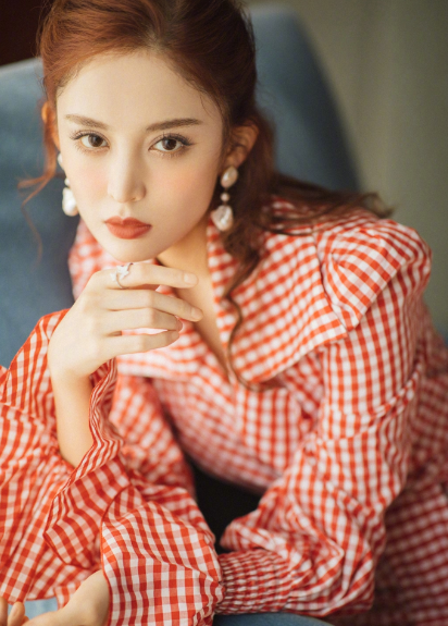 新疆盛產美人,7位異域風情的女星顏值大比拼,你更鐘意哪一位? 新疆盛產美人,7位異域風情的女星顏值大比拼,你更鐘意哪一位?
