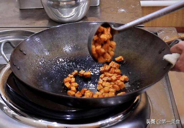 紅薯換個做法,香甜又酥脆,做法簡單,新手也能做出飯店的味道 紅薯換個做法,香甜又酥脆,做法簡單,新手也能做出飯店的味道